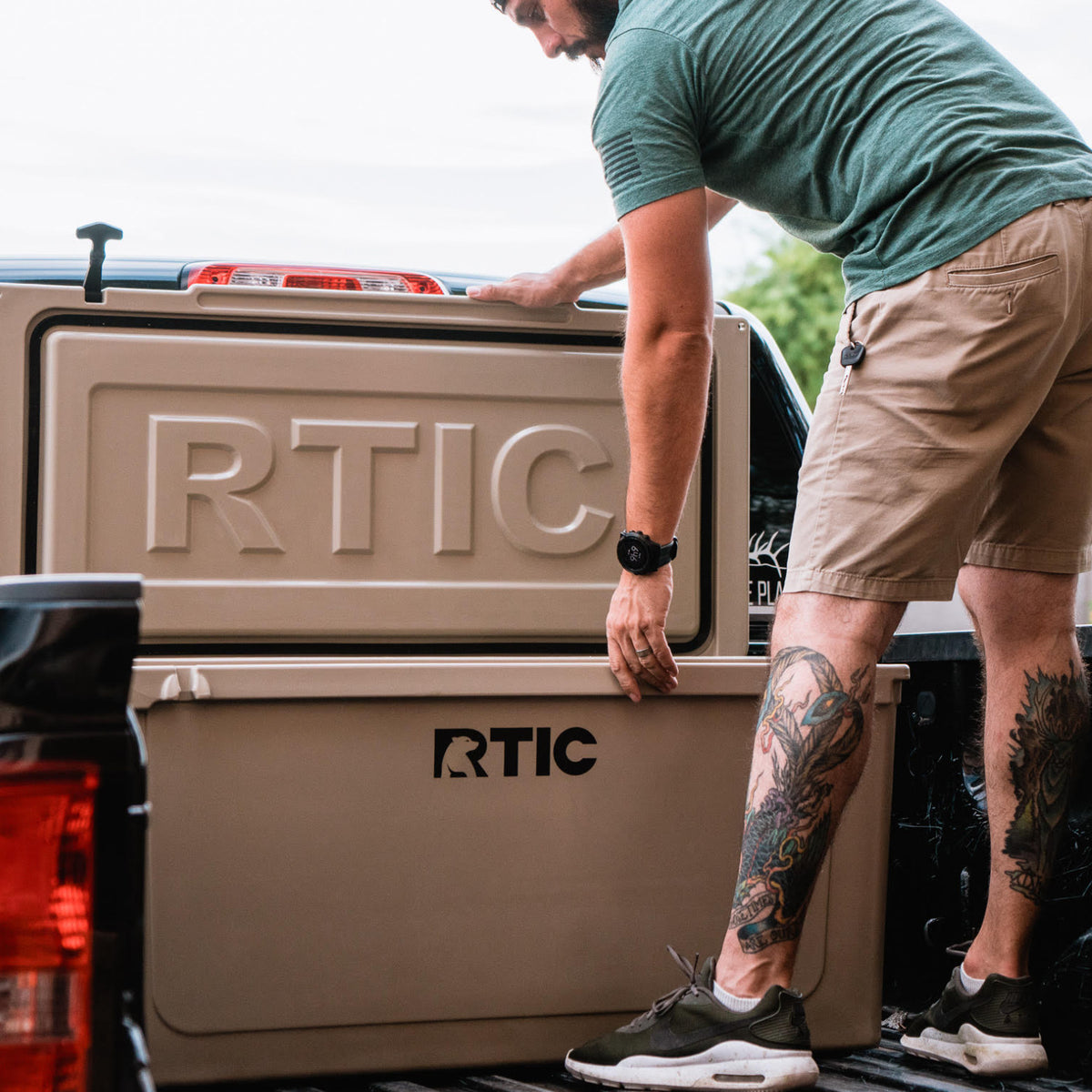 110 QT Ultra-Tough Cooler image 11